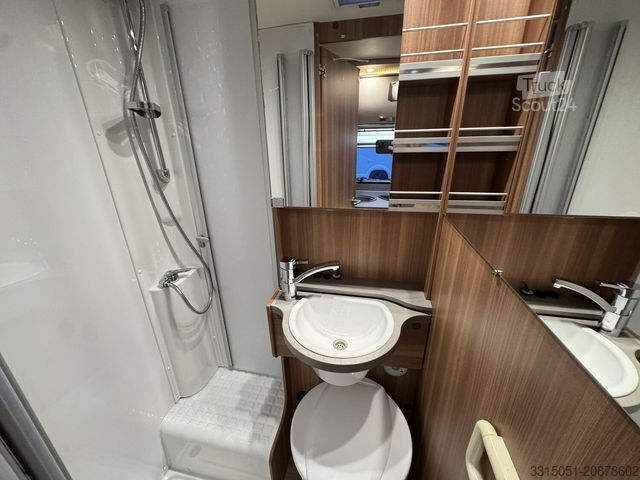 Caravana semiintegrada WEINSBERG CaraCompact 600 MEG Pepper Markise+Sat TV