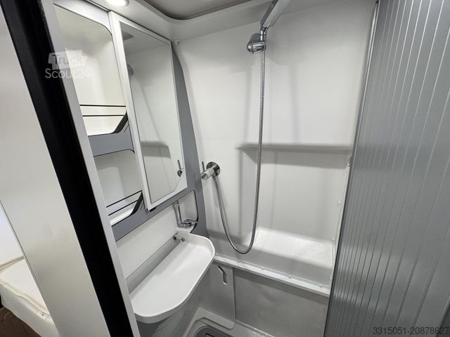 Camper van MOOVEO Van 60 EB Solar+Sat TV+AHK+Leder+Markise