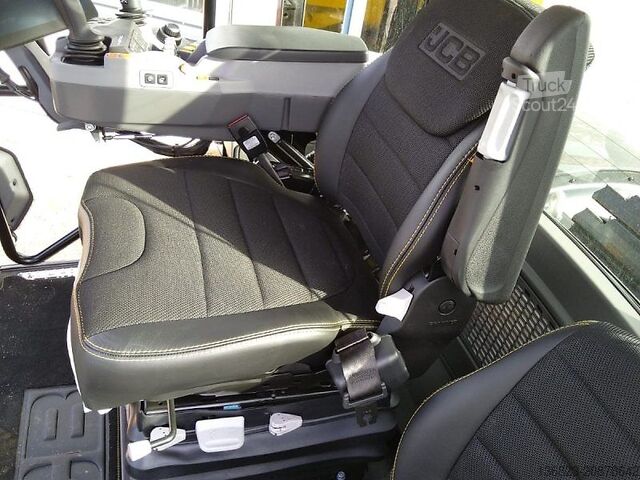 Tractor JCB Fastrac 4220 I-CON Voll