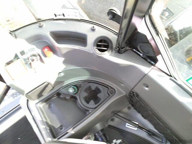 Tractor JCB Fastrac 4220 I-CON Voll