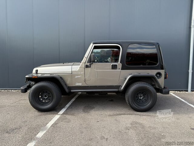 Vehicul off-road Jeep WRANGLER TJ 4.0i 4x4