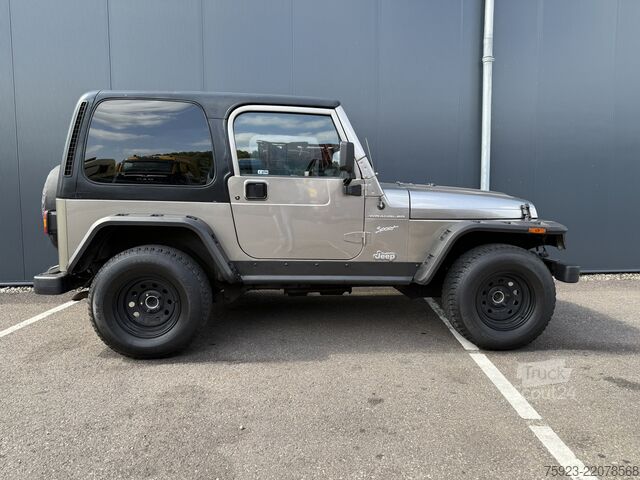 Vehicul off-road Jeep WRANGLER TJ 4.0i 4x4