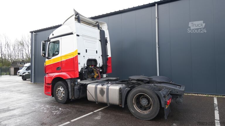 Standaard-SZM Mercedes-Benz Actros 1942 tractor unit