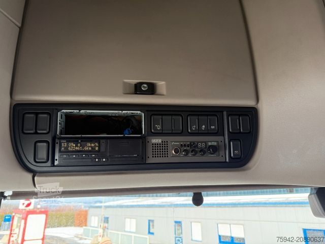 Standardowy ciągnik siodłowy DAF XF 460 SSC RETARDER STANDKLIMA LED