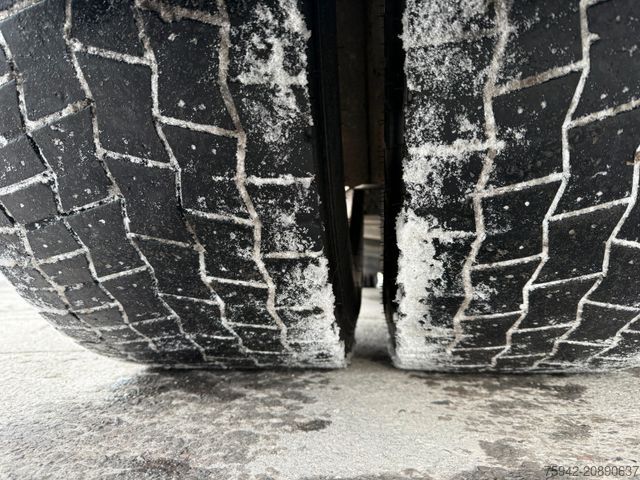 Standardowy ciągnik siodłowy DAF XF 460 SSC RETARDER STANDKLIMA LED