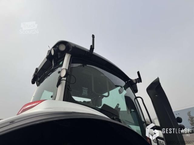 Trattore da piazzale Valtra T215 VERSU
