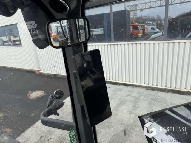 Trattore da piazzale Valtra T215 VERSU