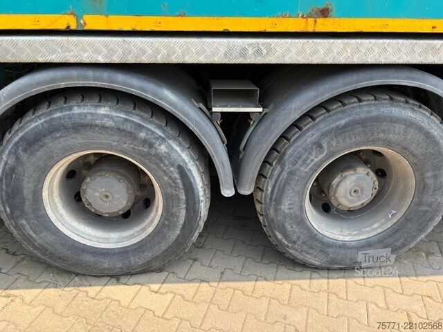 Bomba de betão Mercedes-Benz AROCS 3742 8x4 EURO6 POMPA DO BETONU SERMAC 5Z42