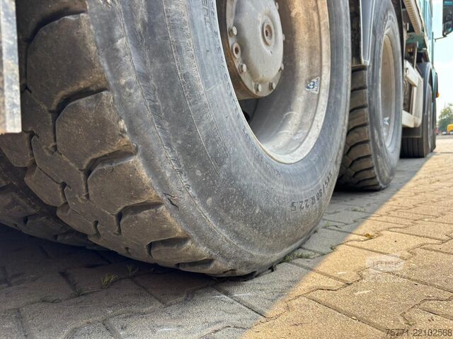 Bomba de betão Mercedes-Benz AROCS 3742 8x4 EURO6 POMPA DO BETONU SERMAC 5Z42