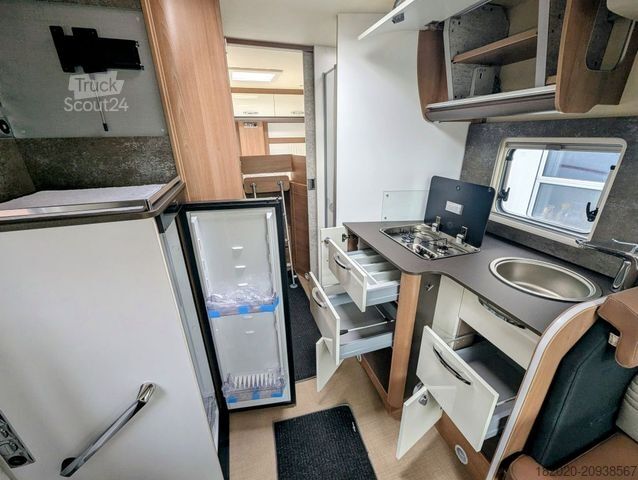 Teilintegriertes Wohnmobil BÜRSTNER Lyseo TD 727 G UVP 123.620 ¤