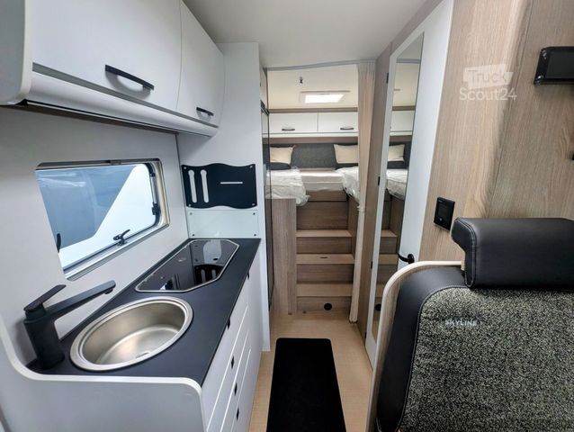 Teilintegriertes Wohnmobil BÜRSTNER Lyseo Time Skyline 690 G UVP 102.890 ¤