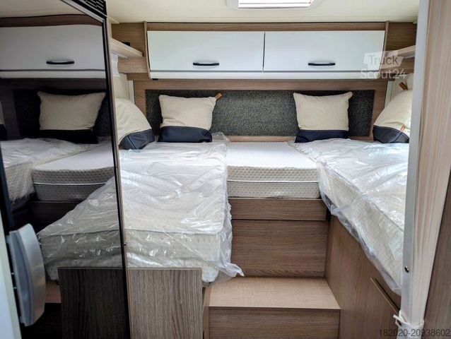 Teilintegriertes Wohnmobil BÜRSTNER Lyseo Time Skyline 690 G UVP 102.890 ¤