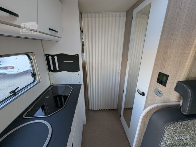Teilintegriertes Wohnmobil BÜRSTNER Lyseo Time Skyline 690 G UVP 97.690 ¤