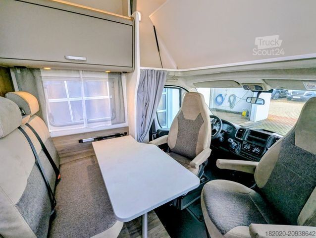 Autocaravana con alcoba CARADO A 132 PRO FAHRRADTRÄGER, MARKISE uvm.