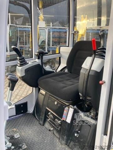 حفارة صغيرة Wacker Neuson ET16