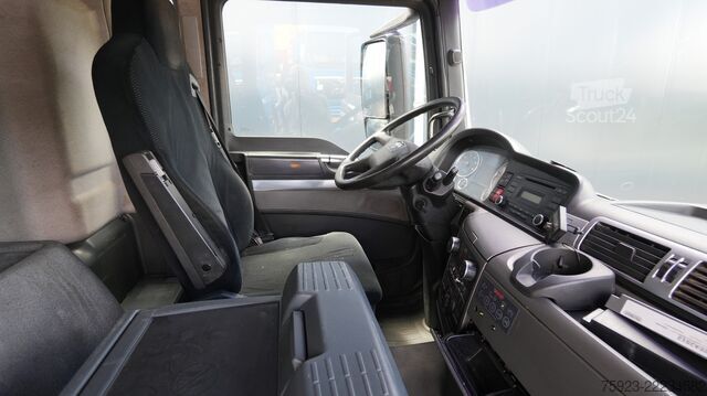 Camion-grue MAN TGS 26.440 6x6 cable system tipper truck with p...