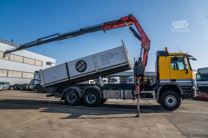 Camion-benne avec grue MERCEDES ACTROS 3344 K-MP3+FASSI F245