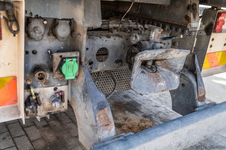 Camion-benne avec grue MERCEDES ACTROS 3344 K-MP3+FASSI F245