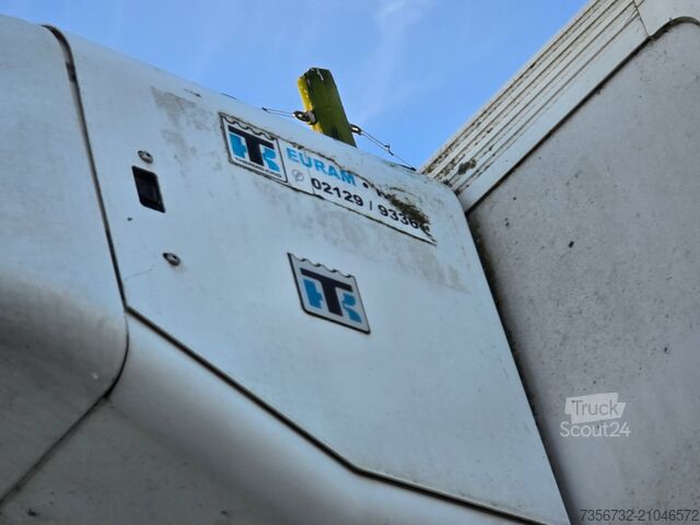 Vrachtwagen met bakwagen Mercedes-Benz 