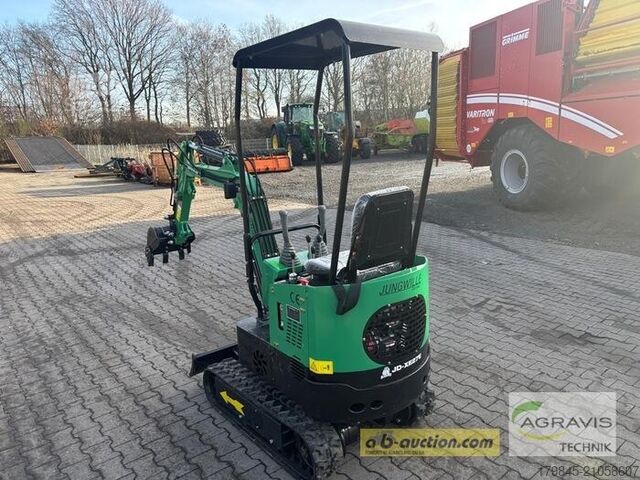 Mäher  DIVERSE Jungwille Minibagger JD X27 E