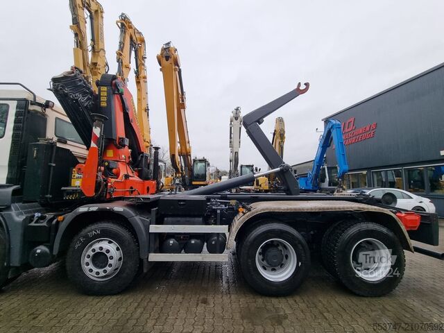 Sistema de brazo con gancho MAN TGS 35.440