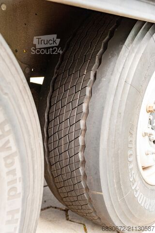 Open semitrailer with tarp Schmitz Cargobull Trailer verschiedener Bauarten