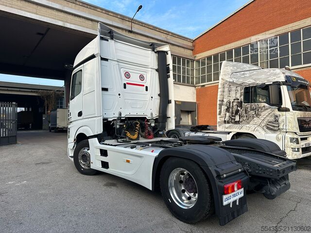 τυπική μονάδα τράκτορα Mercedes-Benz Actros 1848