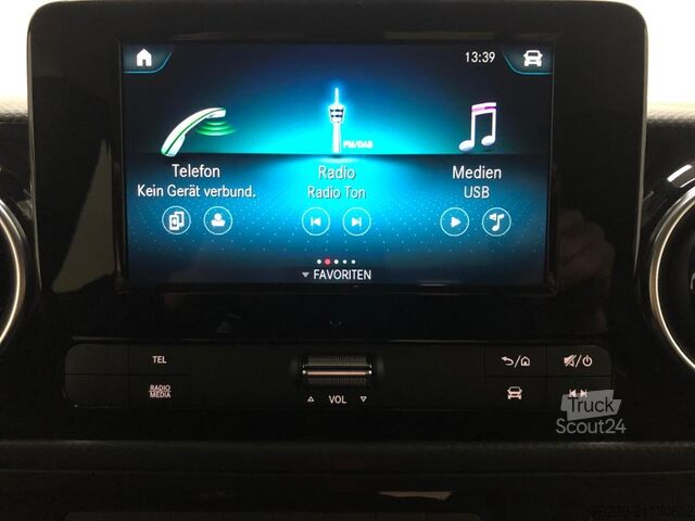 Minibus Mercedes-Benz T 180 d **MBUX,Klima,PDC