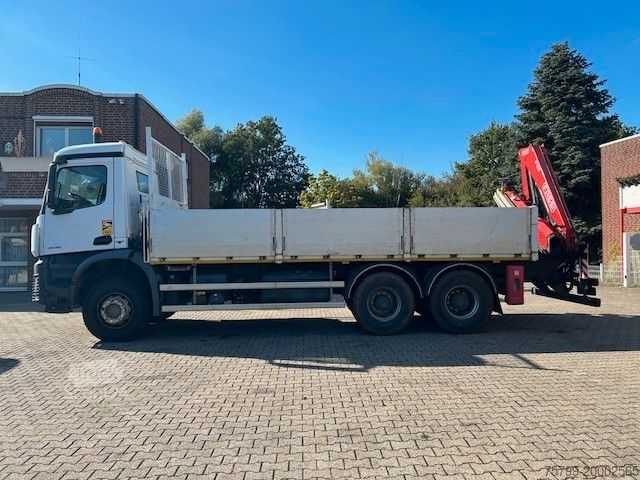 Jeřáb na nákladním automobilu MERCEDES-BENZ 2636 Pritsche + 6x4 Blatt-Blatt Fassi kran