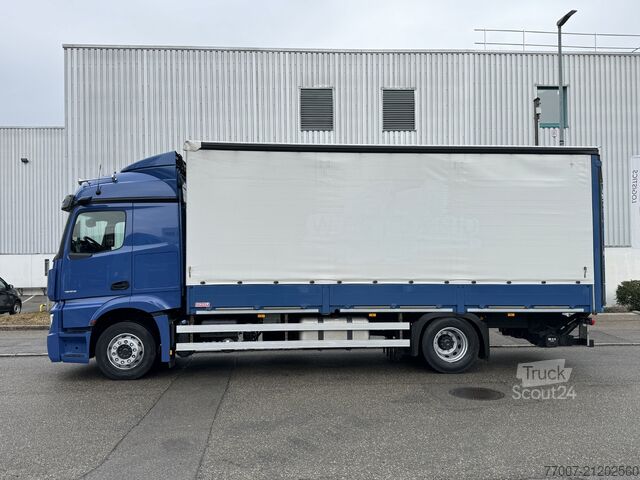 Truck with flatbed & tarpaulin, tail lift 3t Mercedes-Benz ACTROS 1833LL Plane 7,1 LBW 3t+FB Retard