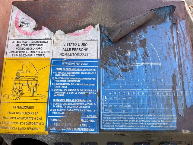 Camion à benne basculante IVECO 145-17