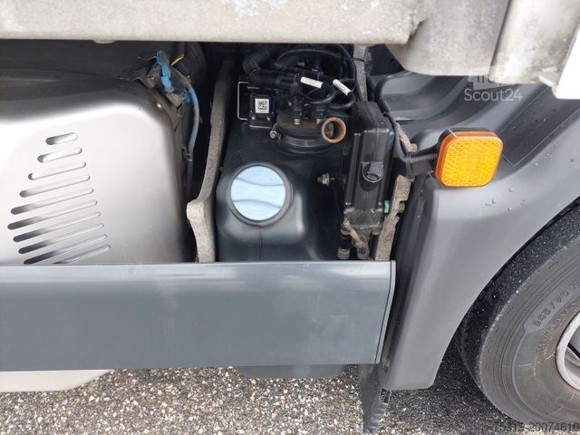Flatbed truck with tarp MAN TGL 12.250 BL 4x2