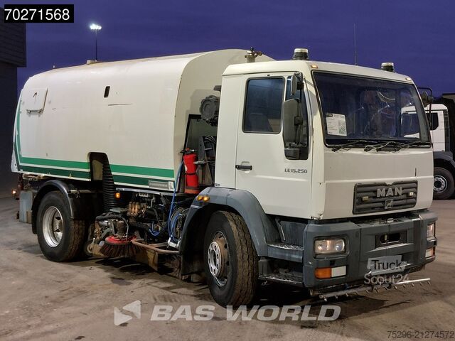 Kehrmaschine MAN LE 15.250 4X2 Eurovoirie Sweeper Manual Steelsu...