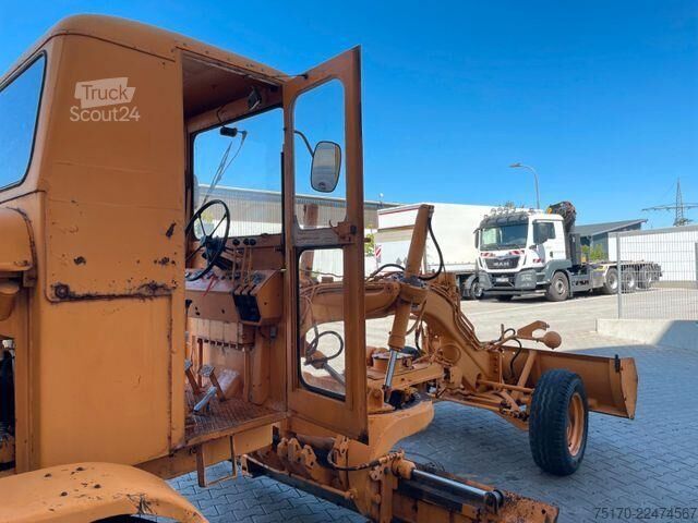 Kelio greideris Fischer Grader 50D / 10.752h / 1963