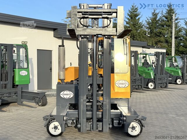 Négyirányú targoncát Combilift C3000 GAS DUPLEX 4500 FREE LIFT CABIN