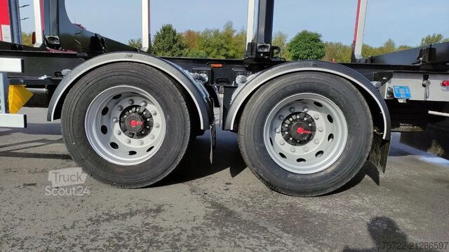 Trasportatore di legname PAVIC ZHTA 18 56Z 22,5" 2-Achs Tandem Schemel SOFORT!