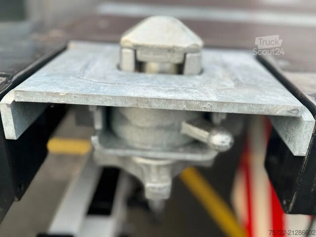 Platforma de încărcare PAVIC TBPA 14 64ZC PRITSCHE MIT CONTAINERVERRIEGELUNG...