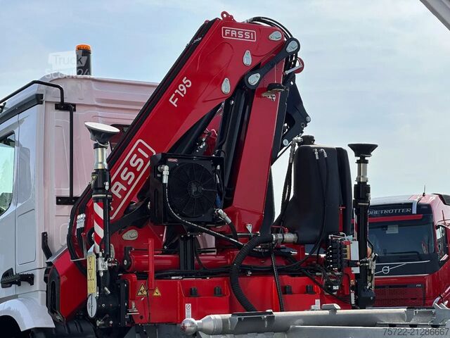 3-Seiten-Kipper Mercedes-Benz Arocs 3348 AK 6x6 Krankipper mit Fassi F195A2.24