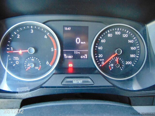 Skriňová dodávka VW VW Crafter 2.0 TDI 35 180 2.0 TDI Maxi Klima-Kam