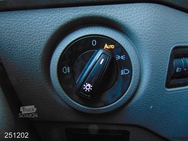 Skriňová dodávka VW VW Crafter 2.0 TDI 35 180 2.0 TDI Maxi Klima-Kam