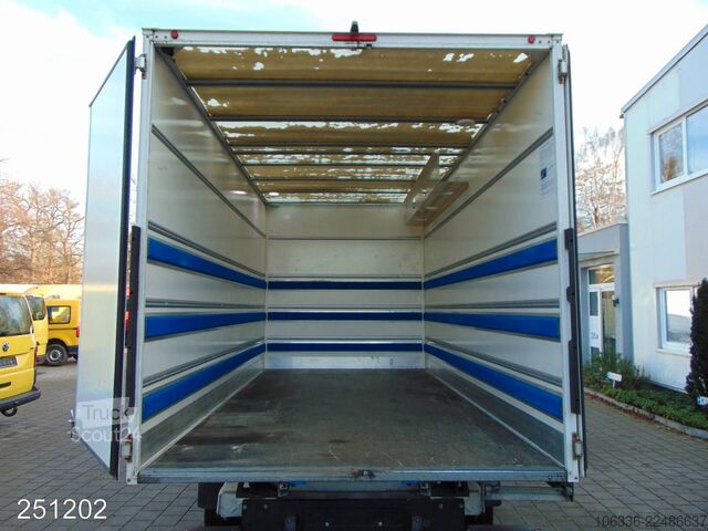 Skriňová dodávka VW VW Crafter 2.0 TDI 35 180 2.0 TDI Maxi Klima-Kam