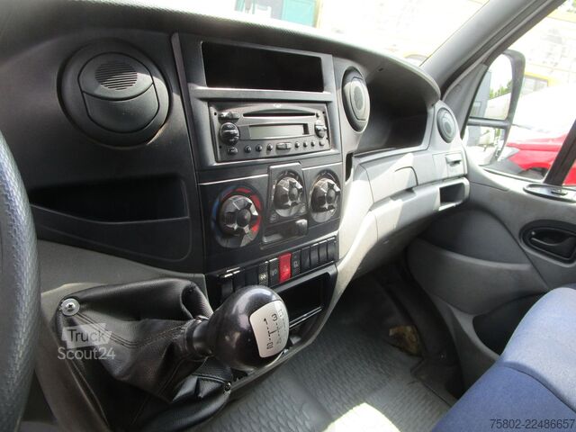 Κλειστό βαν IVECO Daily 29L12V HPI 2.3 16V *3-Sitzer+AHK+Regale*