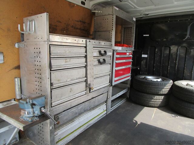 Κλειστό βαν IVECO Daily 29L12V HPI 2.3 16V *3-Sitzer+AHK+Regale*