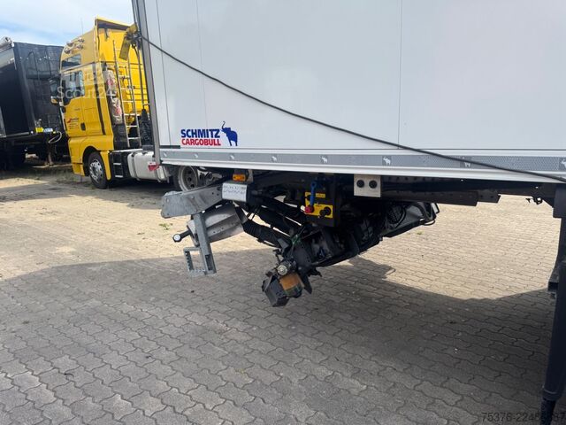 Rashladna poluprikolica SCHMITZ CARGOBULL SKO 20 City damaged