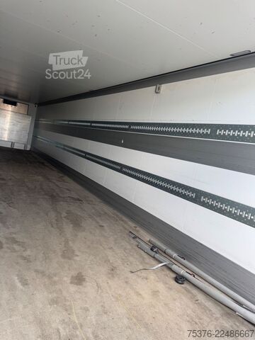 Rashladna poluprikolica SCHMITZ CARGOBULL SKO 20 City damaged