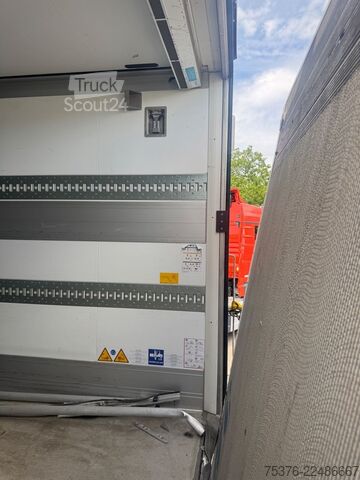Rashladna poluprikolica SCHMITZ CARGOBULL SKO 20 City damaged