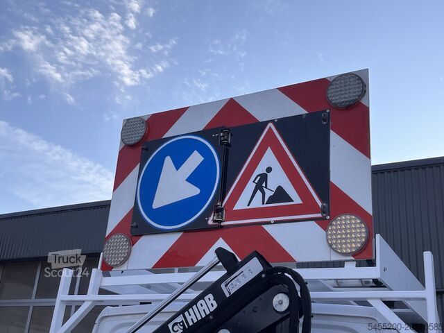 Вантажівка-платформа з краном Mercedes-Benz Sprinter 513 CDI 366 Hiab Laadkraan 018T Trekha...