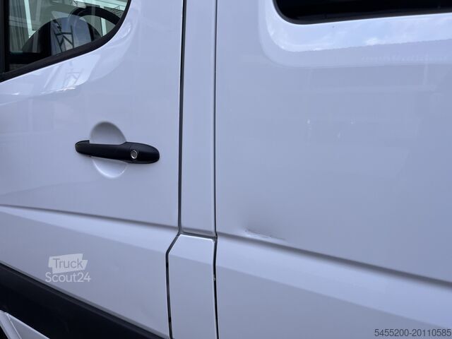 Вантажівка-платформа з краном Mercedes-Benz Sprinter 513 CDI 366 Hiab Laadkraan 018T Trekha...