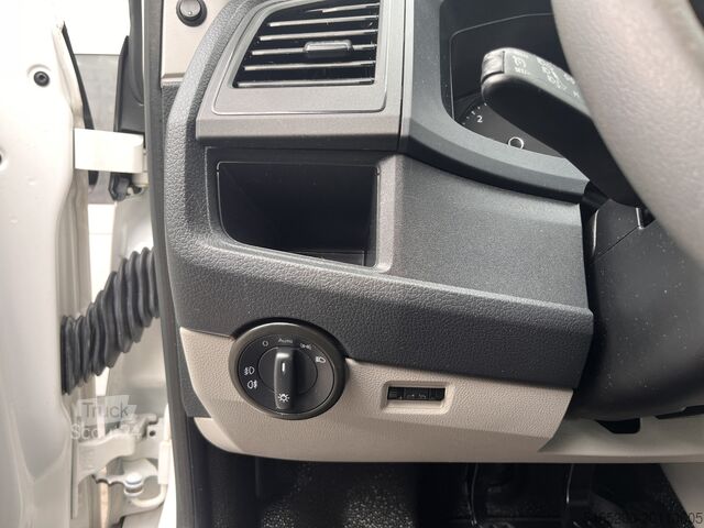 Kombi med högt tak Volkswagen Transporter 2.0 TDI L2H1 DC Airco Cruise contro...
