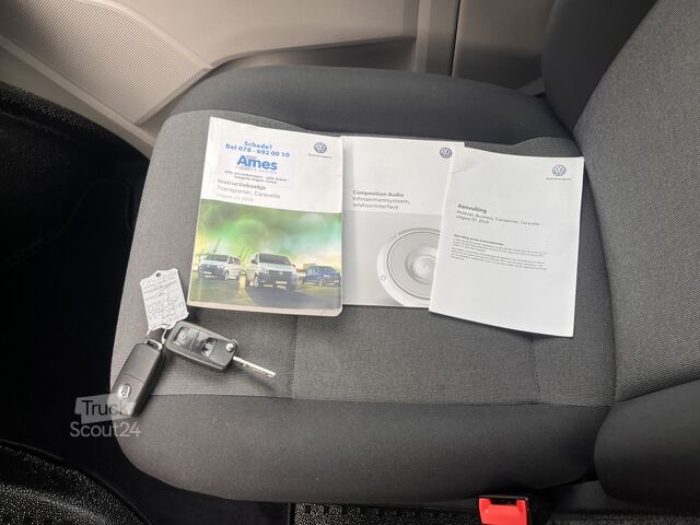 Универсал с высокой крышей Volkswagen Transporter 2.0 TDI L2H1 DC Airco Cruise contro...